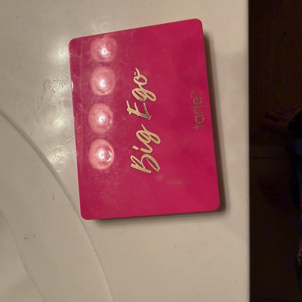 tarte Eyeshadow Palette with Rich Plum and Rose Hues - Picture 2 of 2